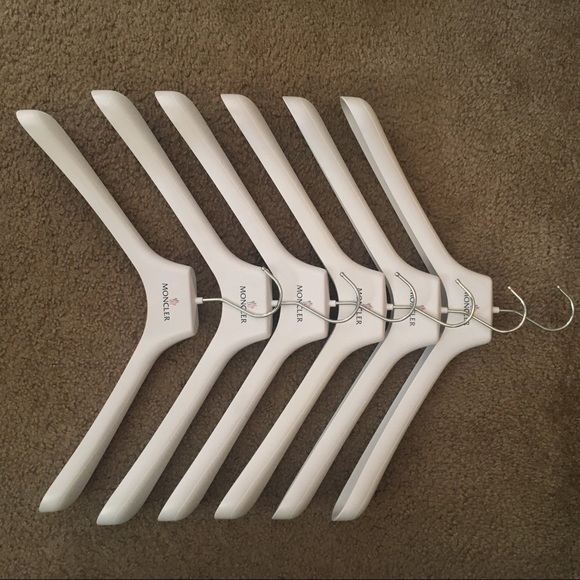 Moncler coat hanger Clearance